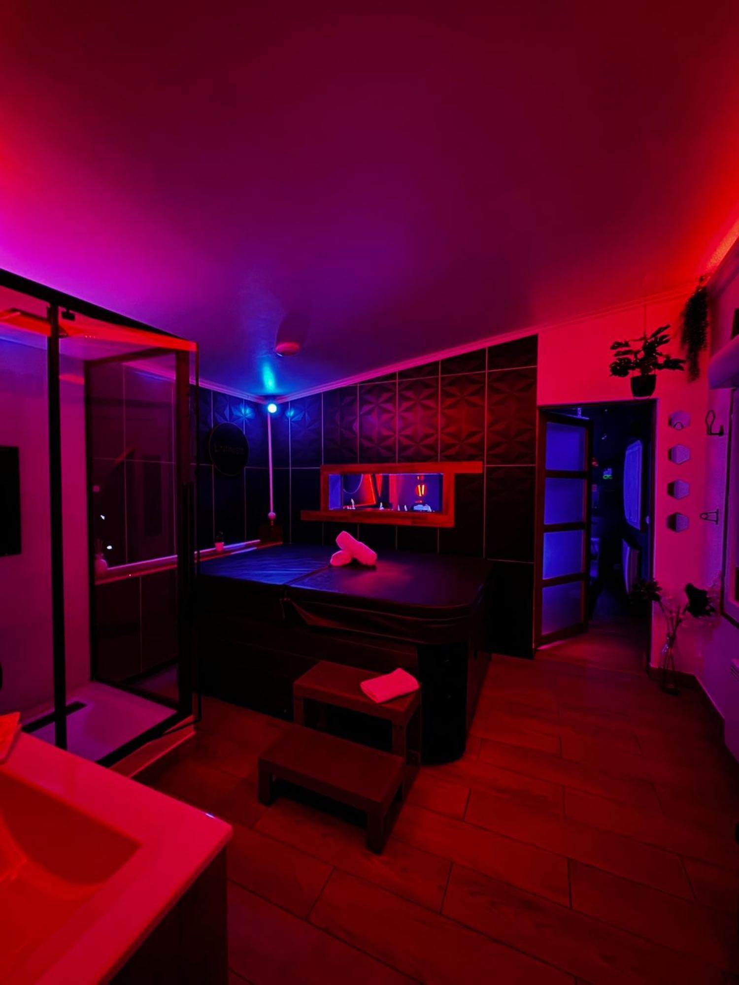 L'1timiste Love hotel *