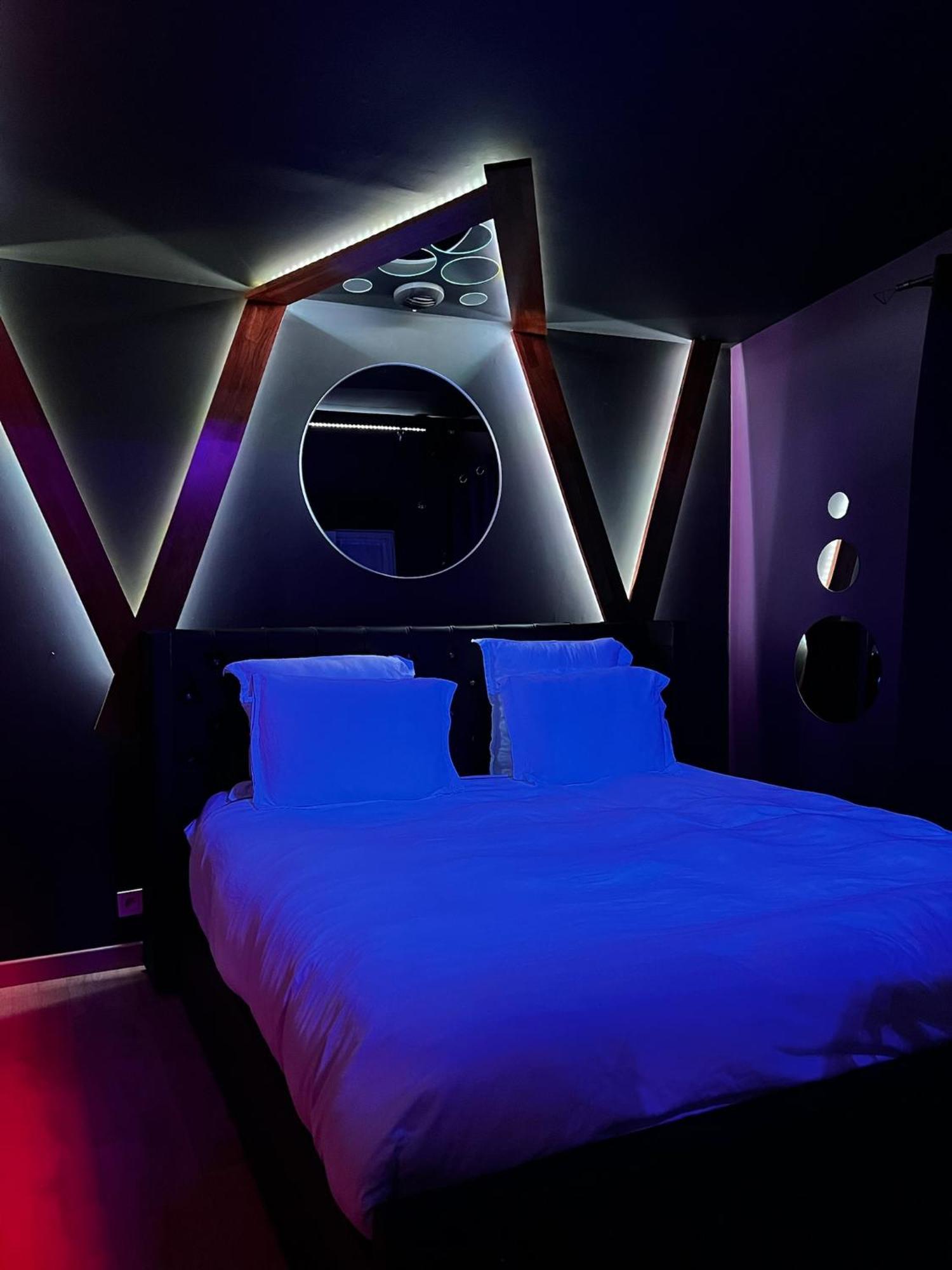 L'1timiste Love hotel *